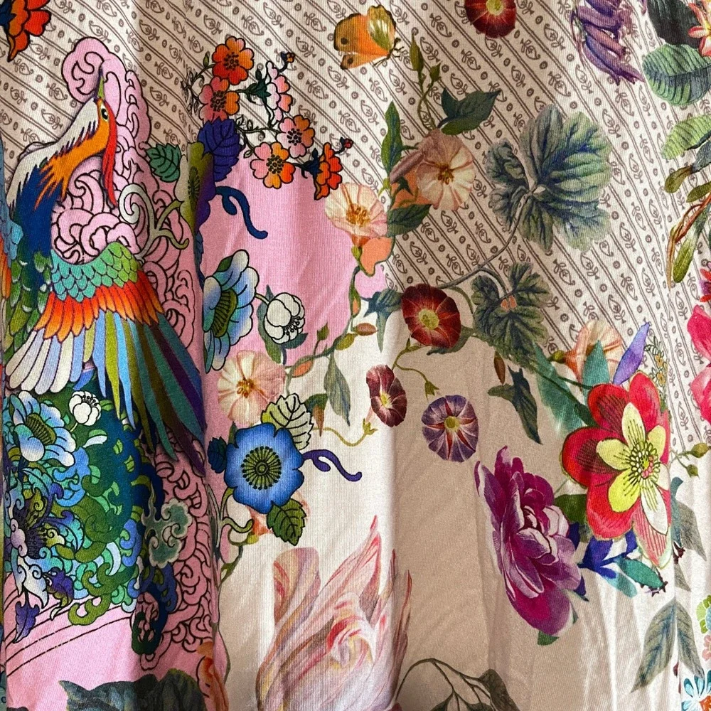 Johnny Was Floral Jersey Bamboo Stretch V Neck Floral Pullover Top Size XS - Picture 9 of 10